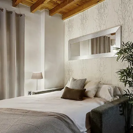Home4u, Elvira 16, 2a Apartment