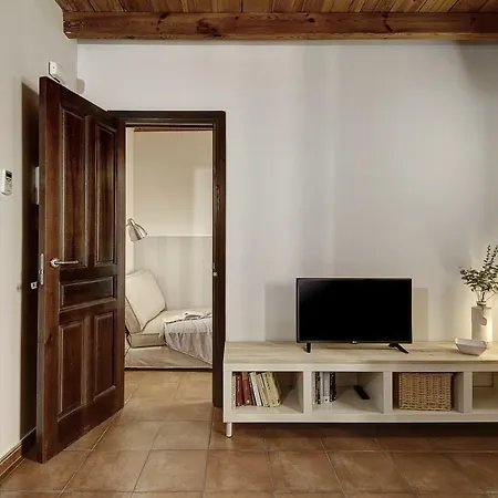 Home4u, Elvira 16, 2a Apartman
